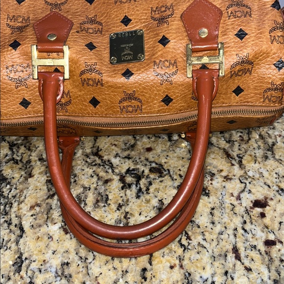 EUC Authentic MCM Boston Visetos Monogram Duffle Handbag - Picture 3 of 7